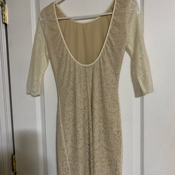 Off White Dress - Picture 2 of 4